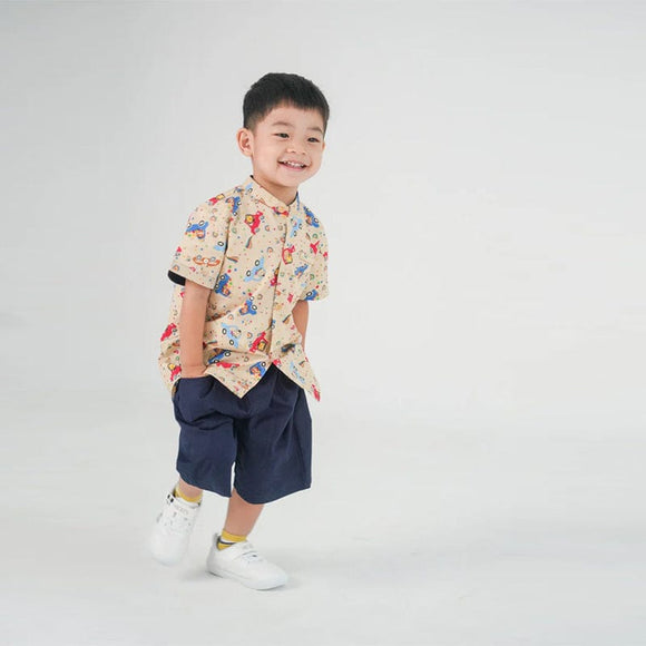 Mandarin Collar Shirt - Animals In Cars (Khaki)
