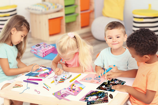 4 in 1 Unicorn Craft Kit - Make 9 Amazing Unicorn Projects