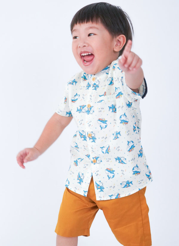 Mandarin Collar Shirt - Hippy Sharks (White)