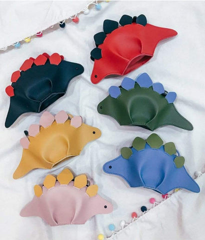 Baby Stegosaurus (ages 6 and below)